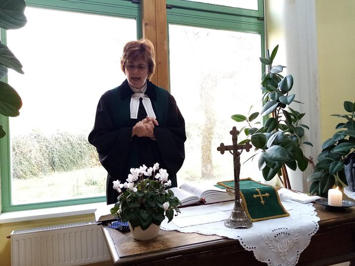 Úrvacsorás istentiszteletet tartottunk a Túróczy Zoltán Szeretetotthonban