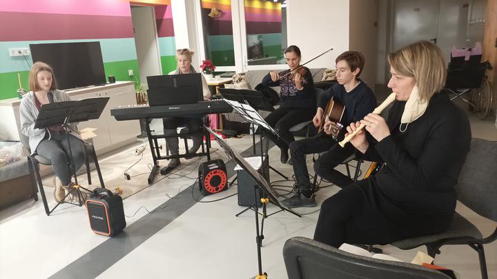 Ádventi zenés családi est a Johanneum fogyatékkal élők részlegén